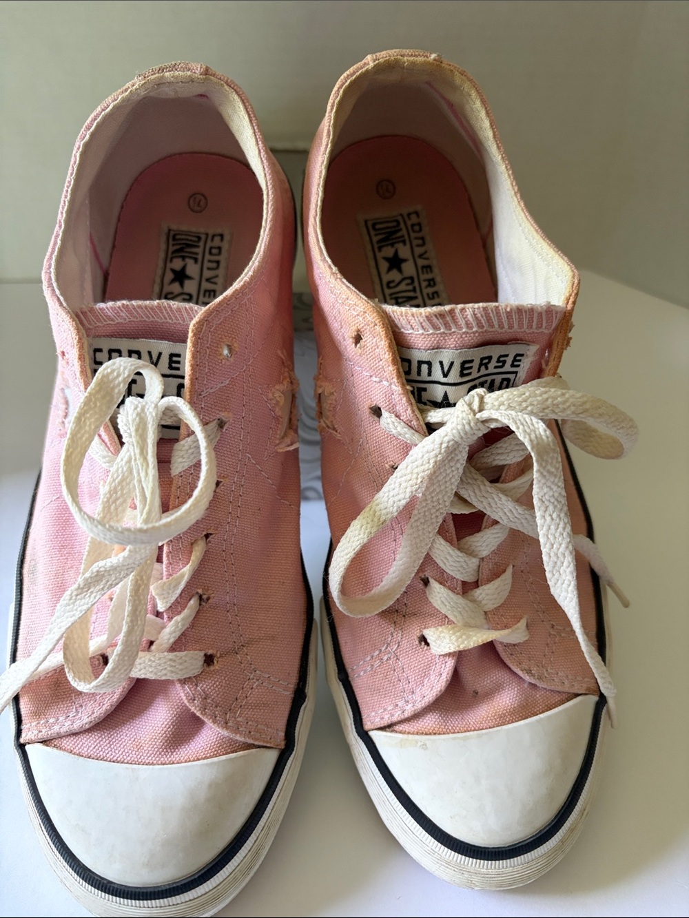 Converse Light Pink Low Top Canvas Sneakers  Sz 7.5 7 1/2